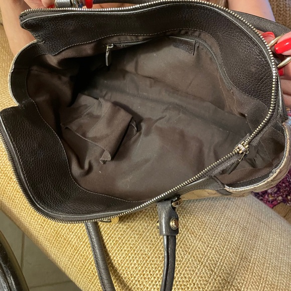 AUTHENTIC GUCCI BAG - Picture 5 of 9